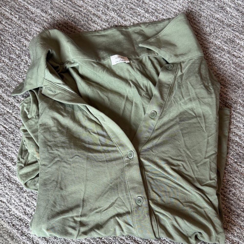 Wilfred Sage Green Collared Shirt Cardigan Button Up Excellent Condition Aritzia